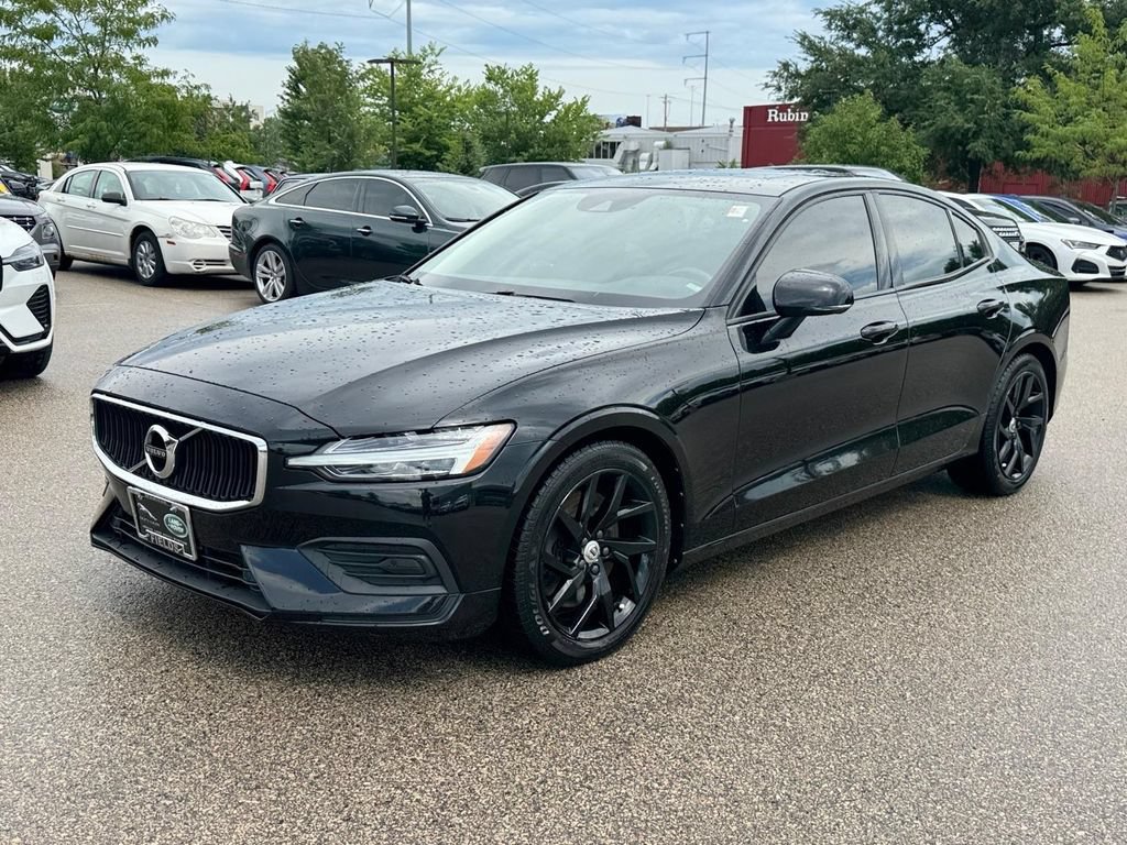 Used 2020 Volvo S60 T6 Momentum AWD/4WD image 1