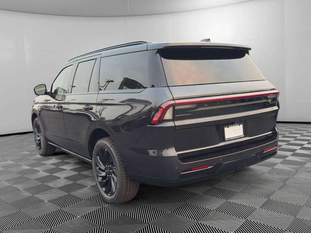 New 2027 Lincoln Navigator Reserve w/ Jet Appearance Package AWD/4WD image 5