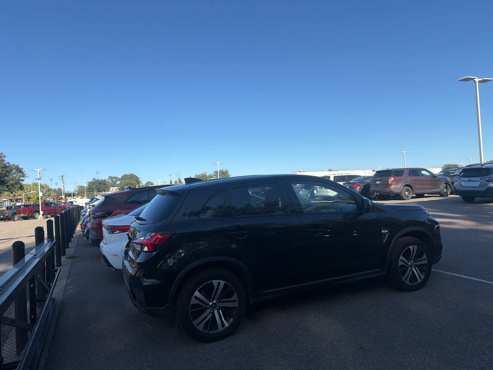 Used 2025 Mitsubishi Outlander Sport ES AWD/4WD image 4