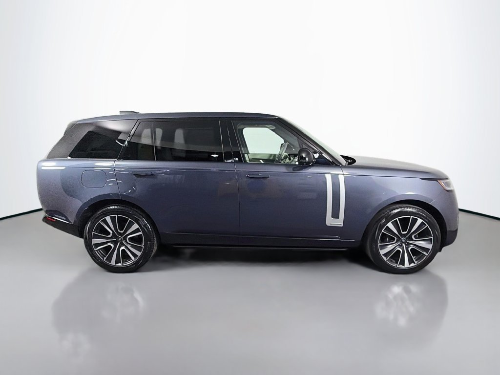 Used 2025 Land Rover Range Rover Long Wheelbase Autobiography AWD/4WD image 4