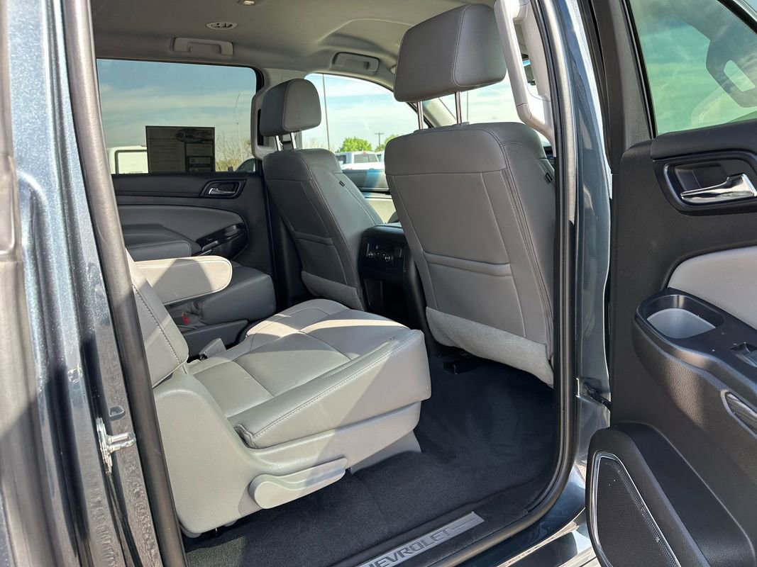 Used 2019 Chevrolet Suburban LT image 22