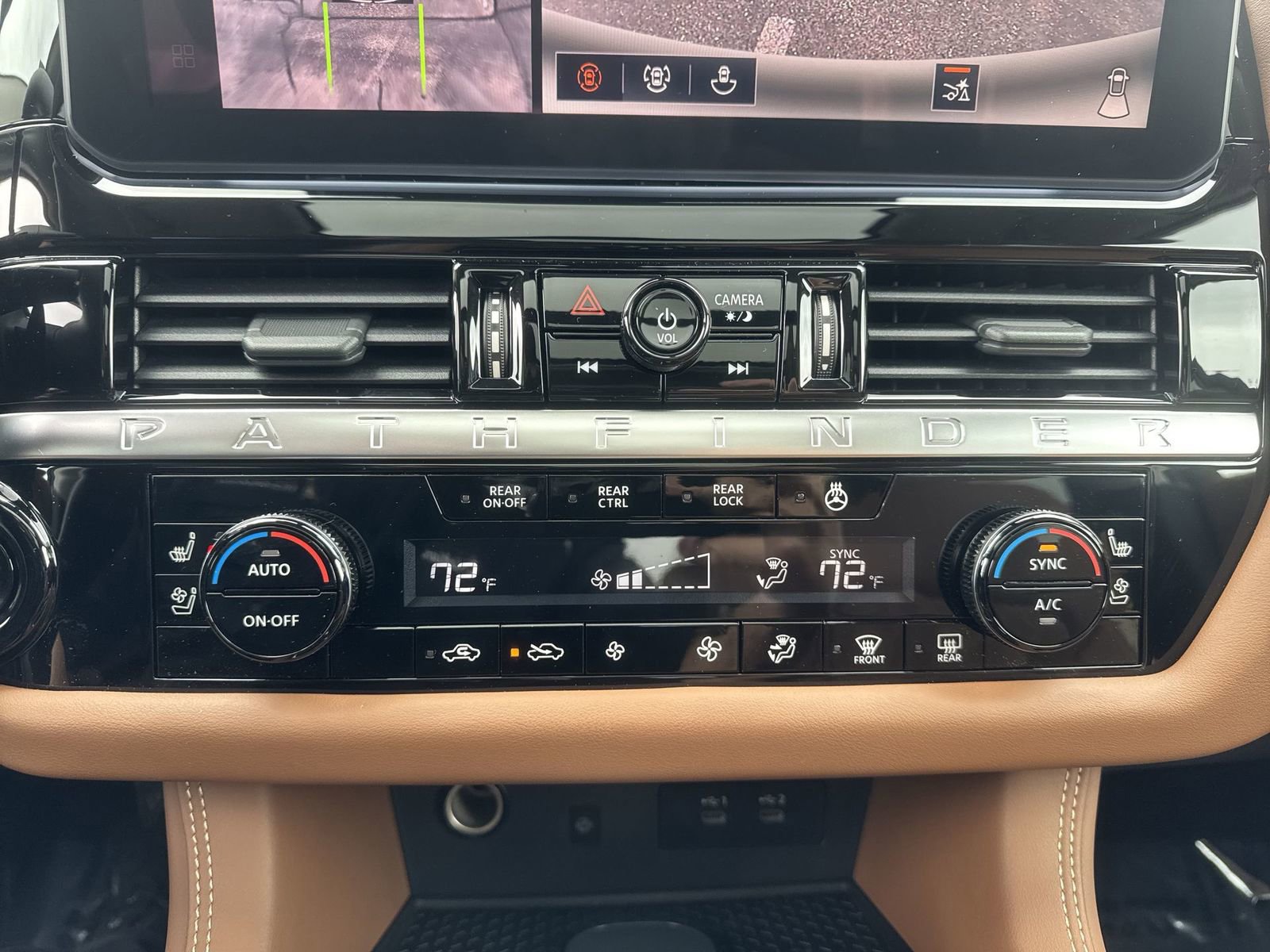 Used 2026 Nissan Pathfinder Platinum AWD/4WD image 17