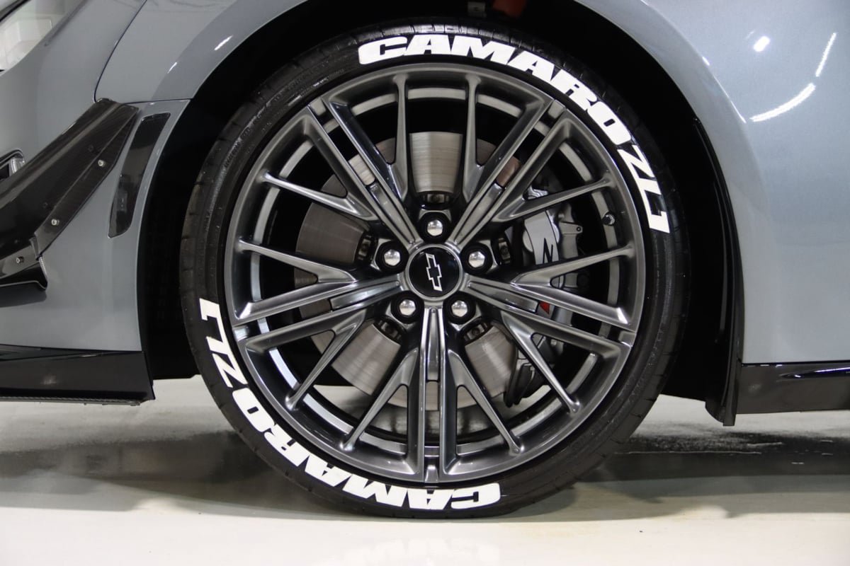 Used 2022 Chevrolet Camaro ZL1 RWD image 81