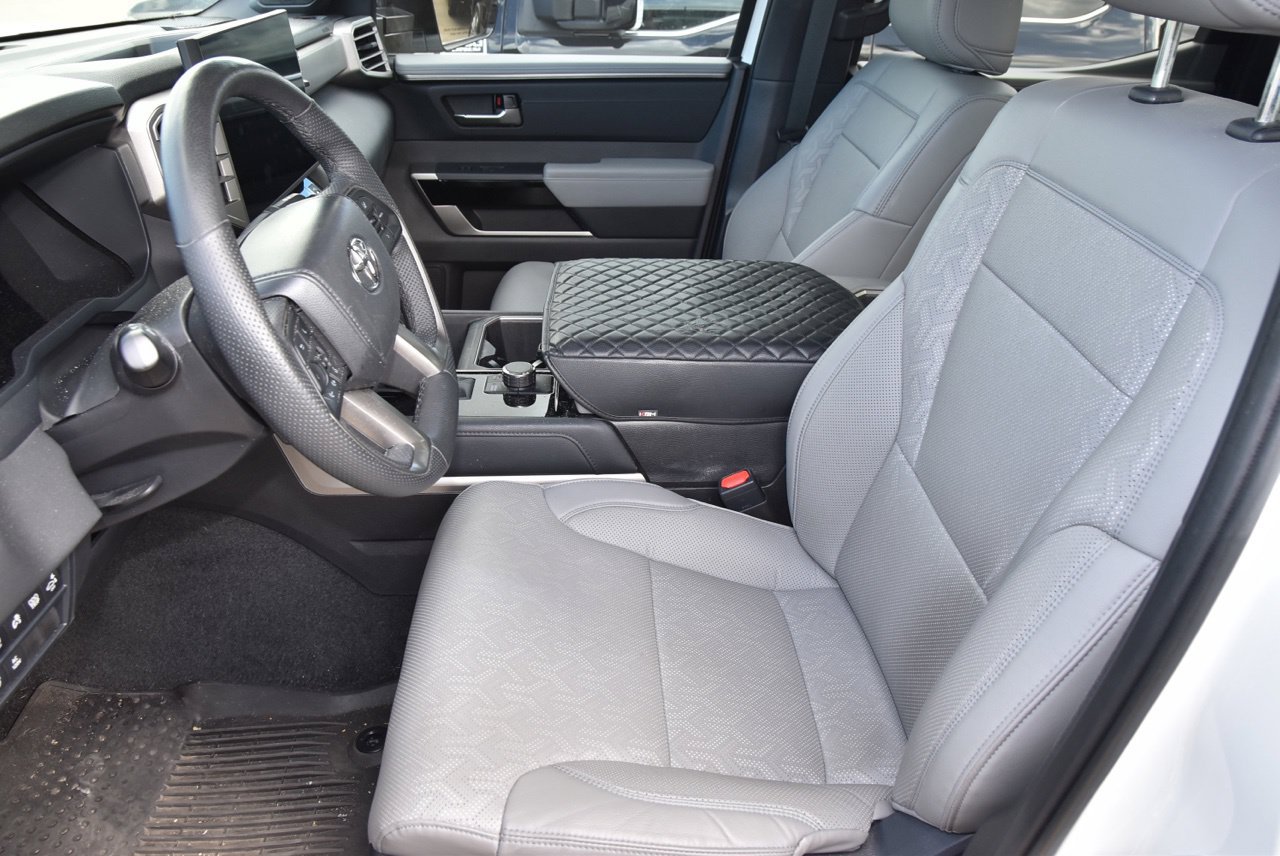 Used 2025 Toyota Tundra Limited RWD image 9