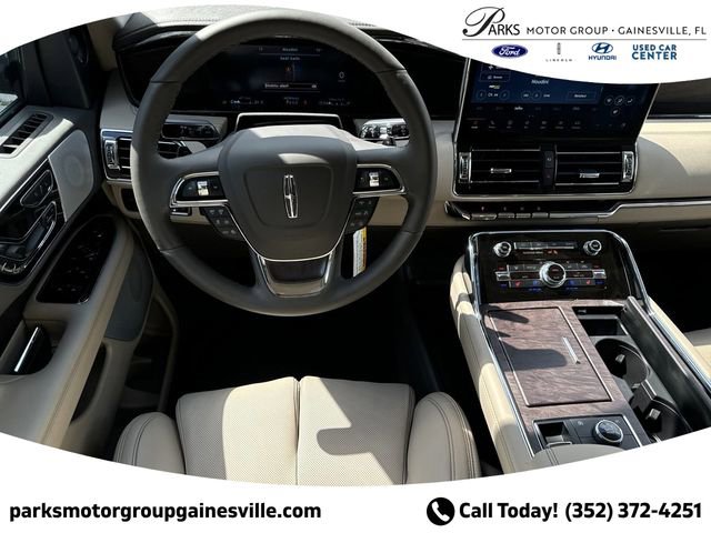 New 2024 Lincoln Navigator L Reserve AWD/4WD image 12