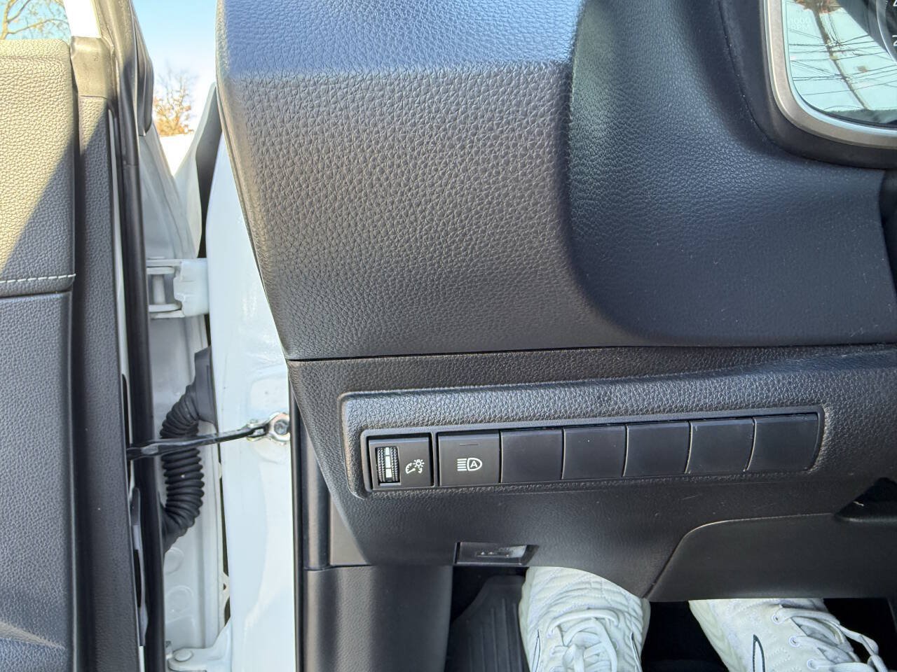 Used 2021 Toyota Corolla SE FWD image 11