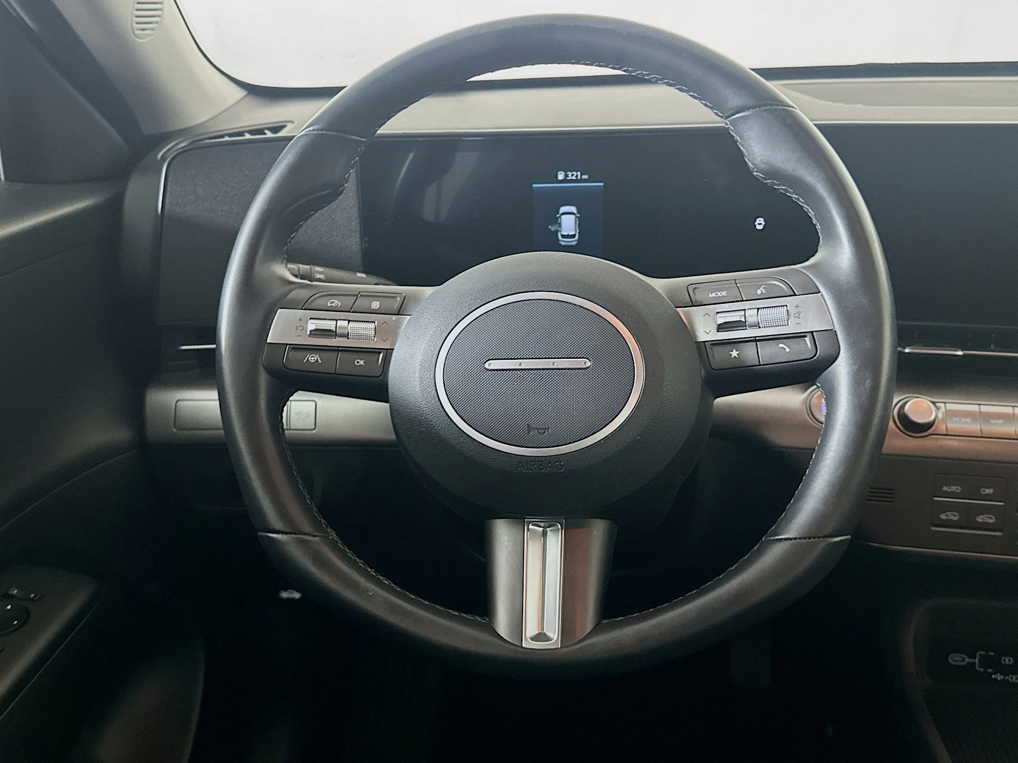 Used 2025 Hyundai Kona SEL image 18