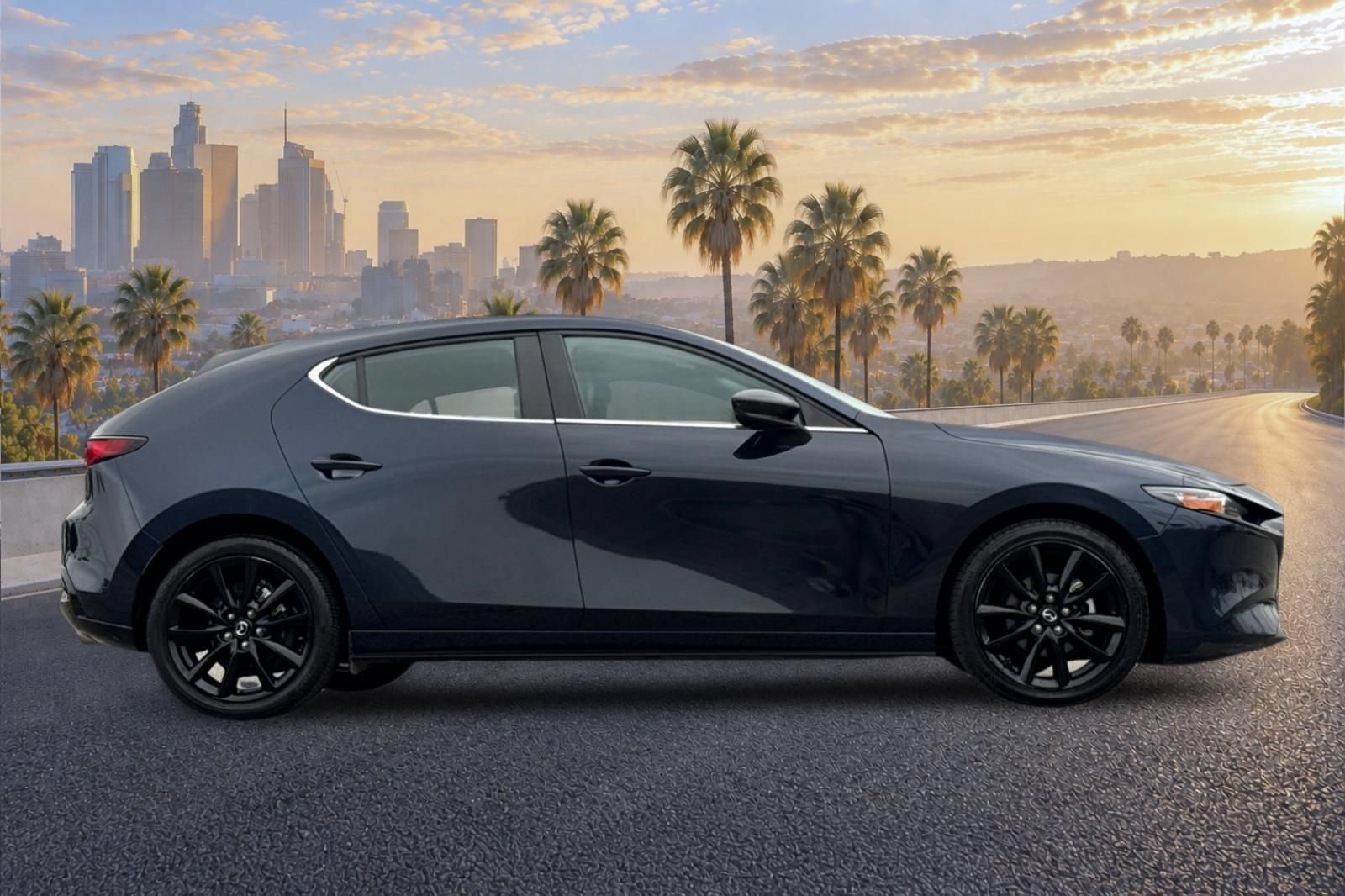Used 2024 MAZDA MAZDA3 s FWD image 3