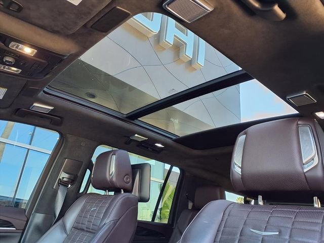 Used 2023 Cadillac Escalade ESV V image 22