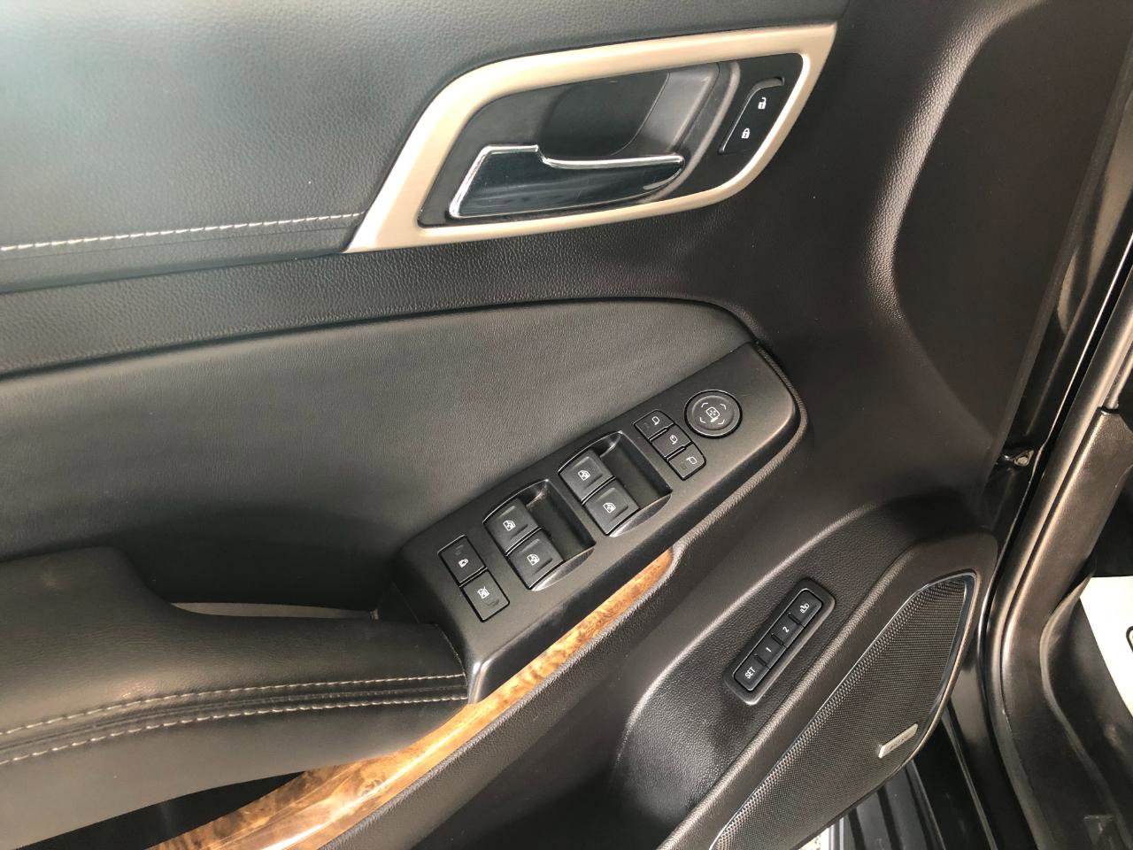 Used 2016 GMC Yukon XL Denali w/ Open Road Package AWD/4WD image 6