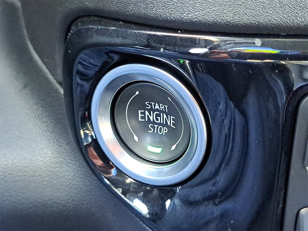 Used 2025 Chevrolet Silverado 1500 LT image 22