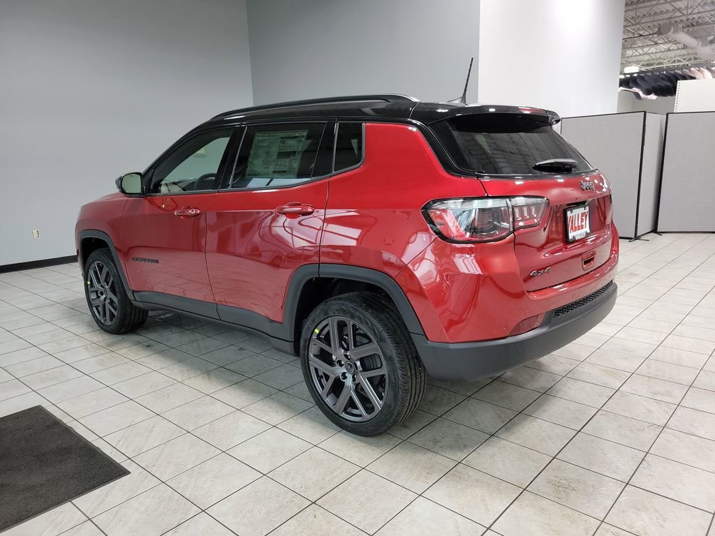 New 2026 Jeep Compass Limited video 4