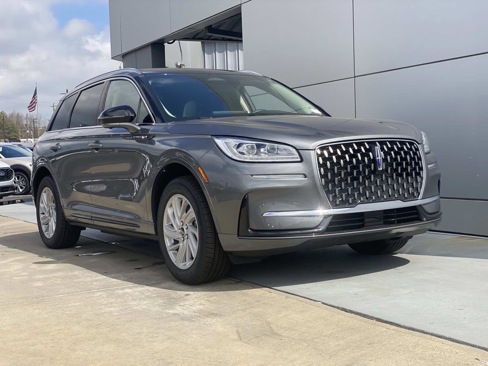 Used 2024 Lincoln Corsair Grand Touring w/ Equipment Group 301A image 2