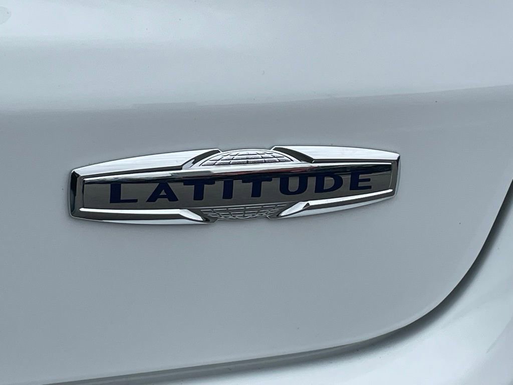 Certified 2022 Jeep Compass Latitude image 19