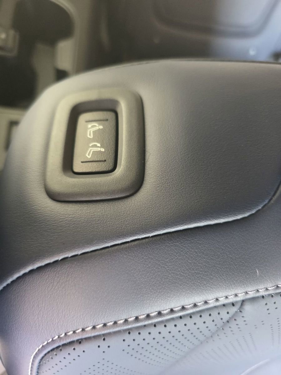 New 2026 INFINITI QX80 4WD image 13