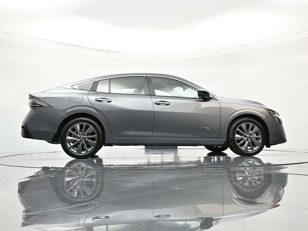 New 2026 Nissan Sentra SL w/ Floor Mat Package FWD image 40