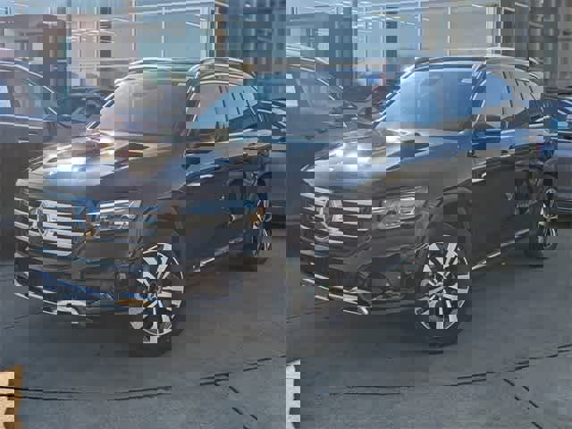 New 2025 Mercedes-Benz GLB 250