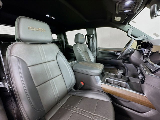 Used 2025 Chevrolet Silverado 1500 High Country w/ Technology Package image 29