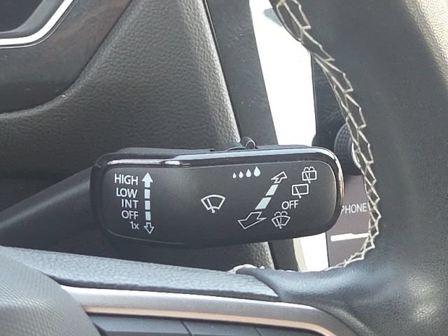 Used 2022 Volkswagen Tiguan SE AWD/4WD image 42