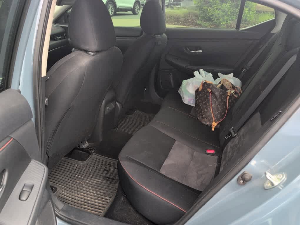 Used 2024 Nissan Sentra SR FWD image 7