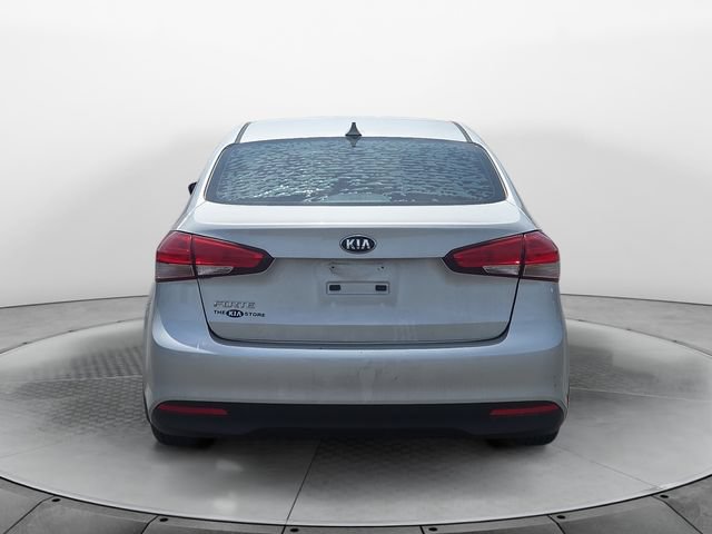 Used 2018 Kia Forte LX FWD image 4