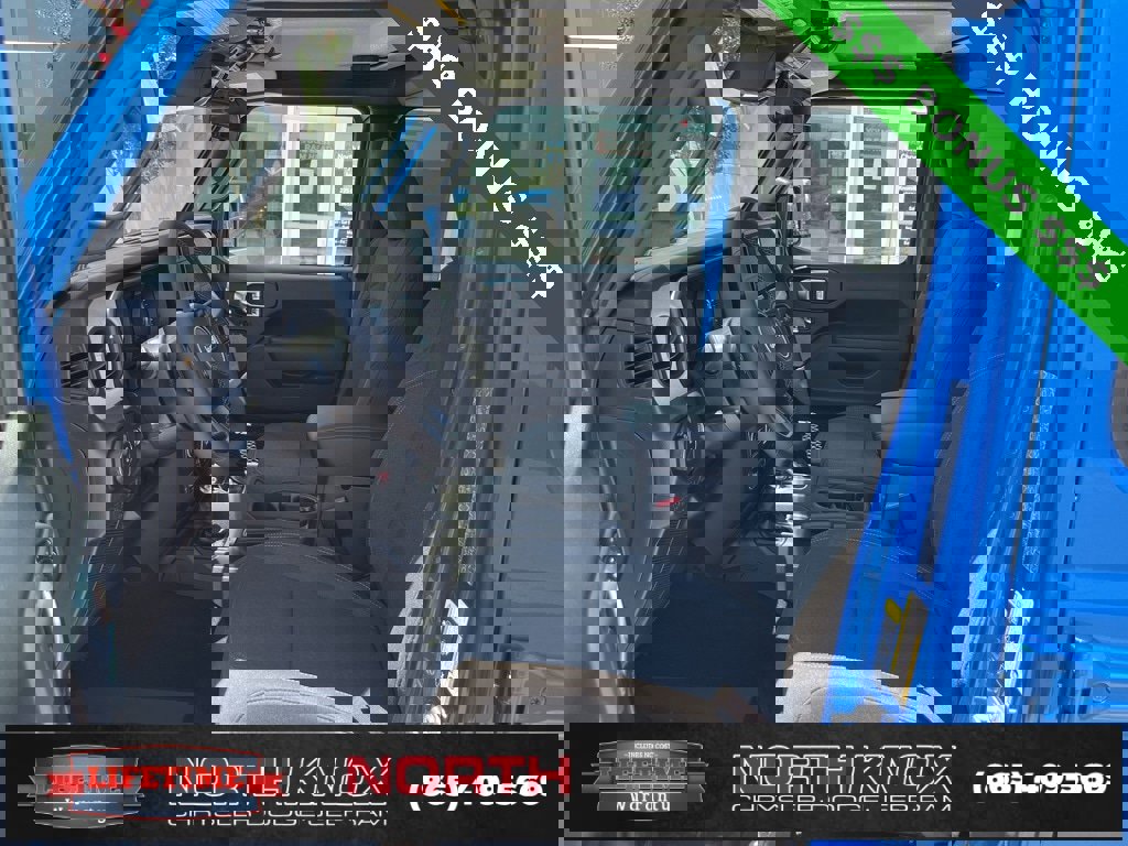 New 2025 Jeep Gladiator Sport image 3