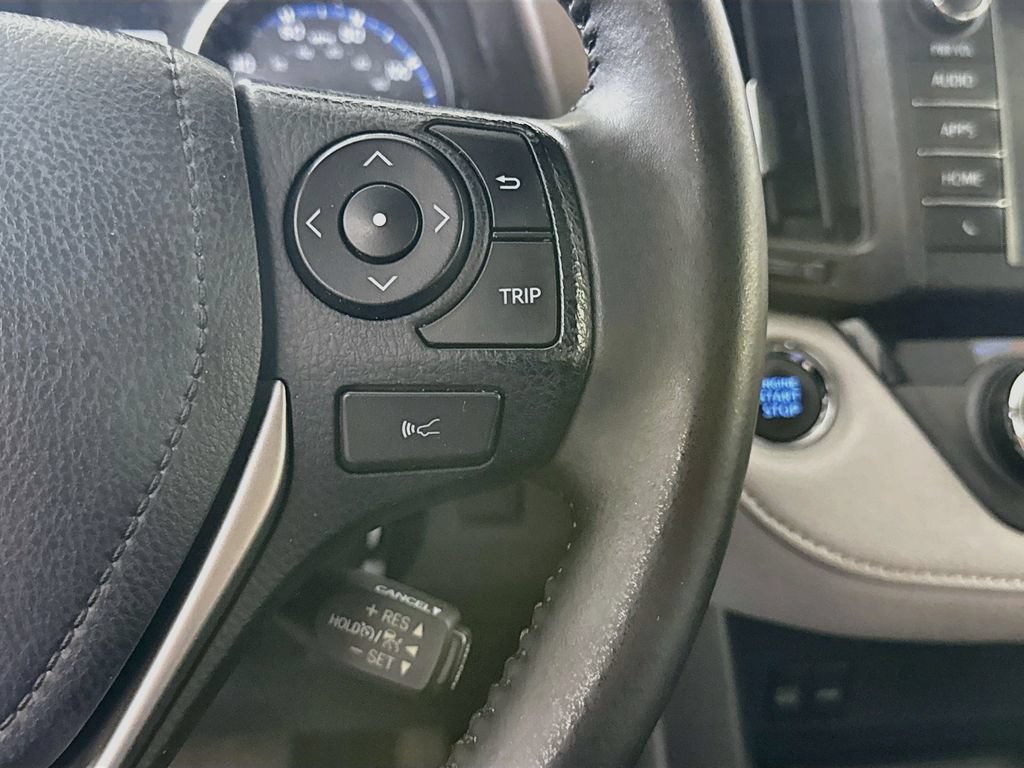 Used 2017 Toyota RAV4 XLE FWD image 21