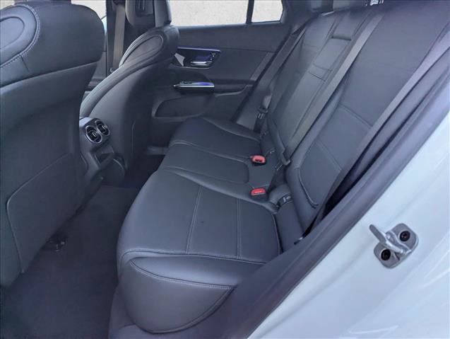 Used 2026 Mercedes-Benz GLC 300 image 13