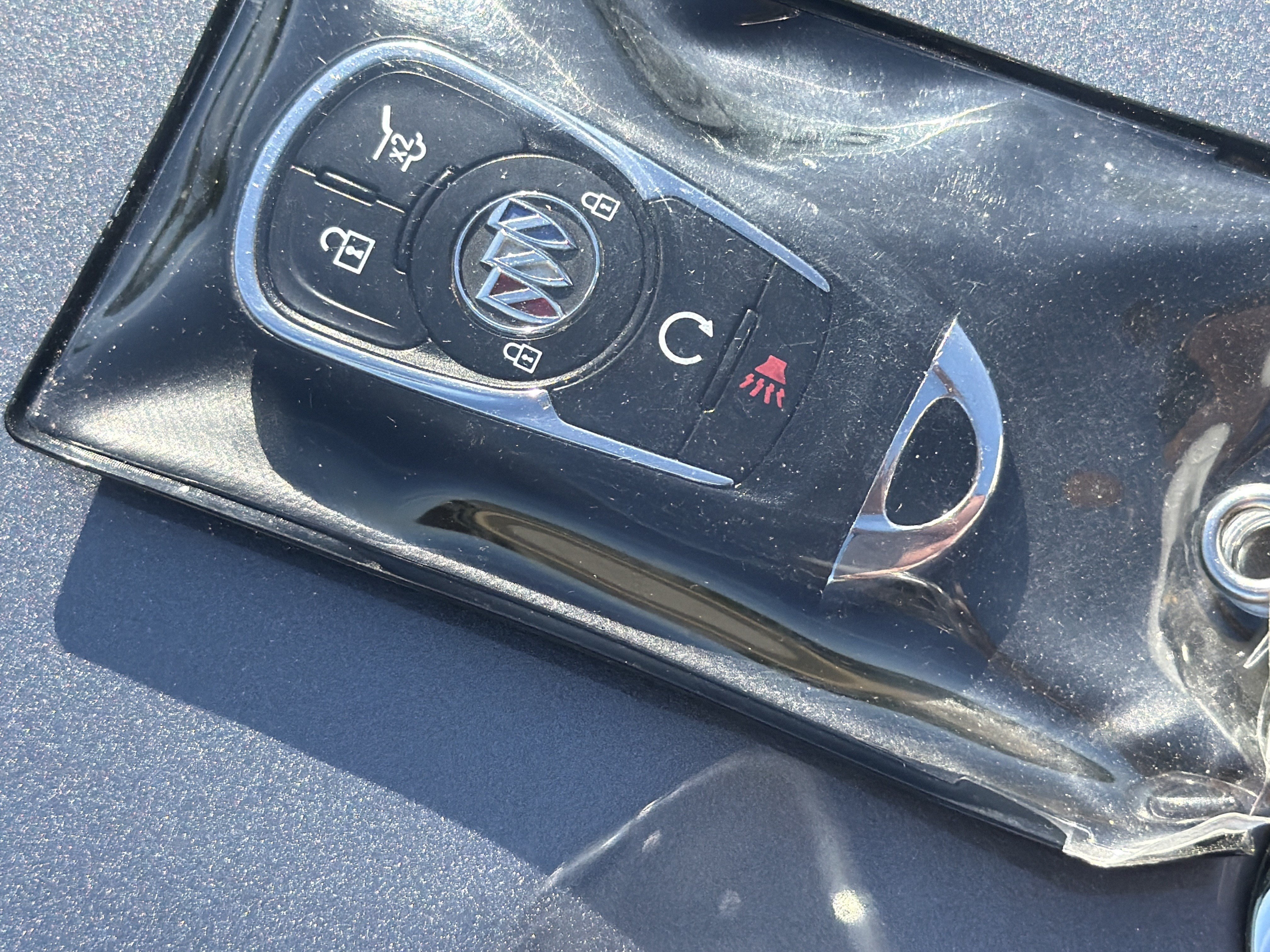 Used 2020 Buick Envision Essence w/ Experience Buick Package FWD image 36