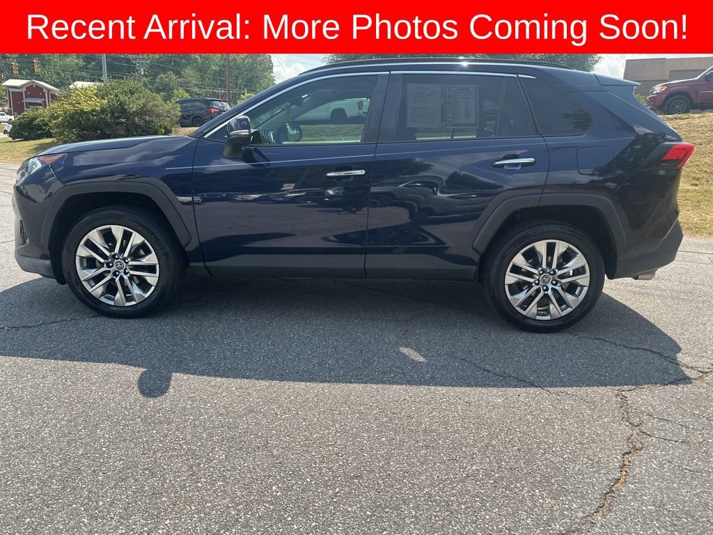Certified 2019 Toyota RAV4 Limited w/ Cold Weather Package AWD/4WD image 4