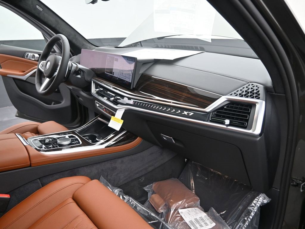 New 2026 BMW X7 xDrive40i w/ M Sport Package image 27