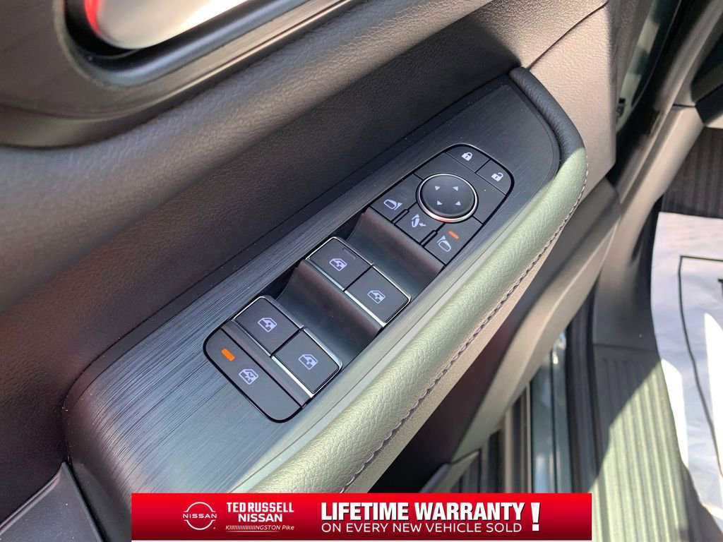 New 2026 Nissan Armada SL w/ Captain's Chari Seat Package AWD/4WD image 11
