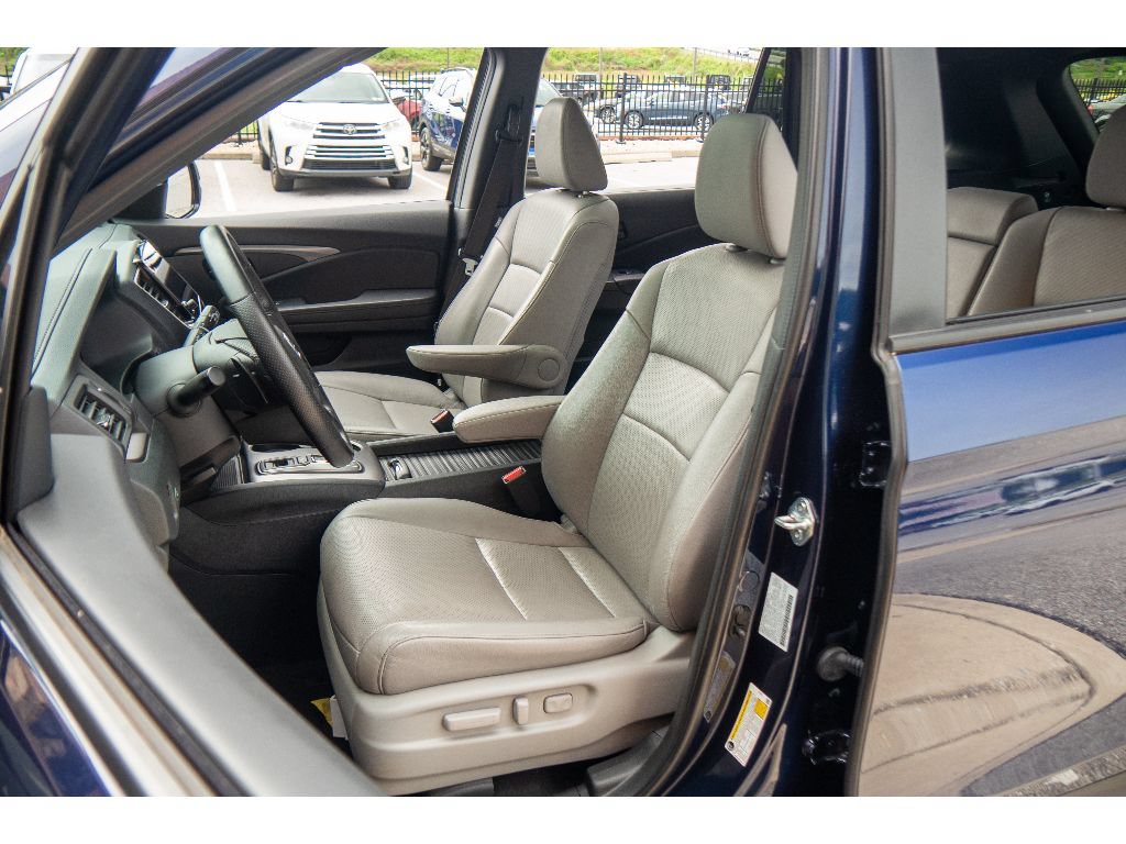 Used 2023 Honda Passport EX-L image 12