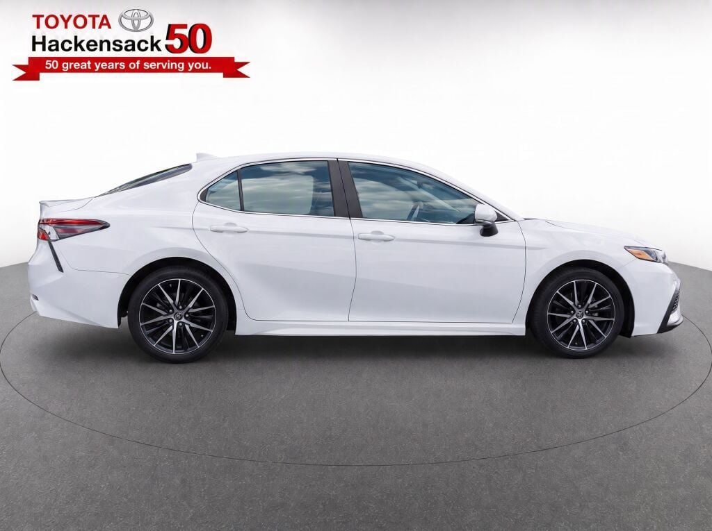 Certified 2024 Toyota Camry SE AWD/4WD image 40