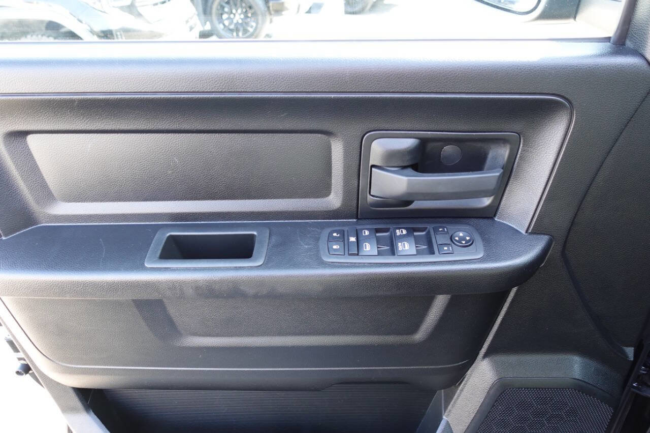 Used 2023 RAM 1500 Express w/ Wheel & Sound Group image 12