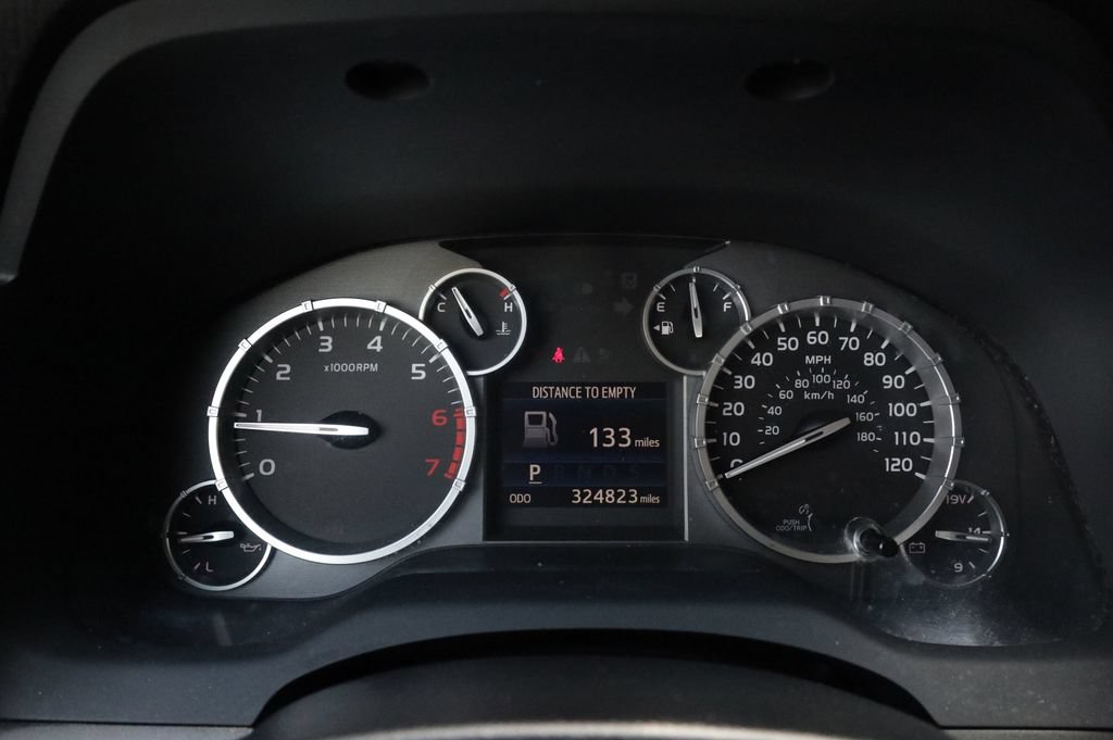 Used 2014 Toyota Tundra SR5 w/ SR5 Upgrade Package RWD image 23