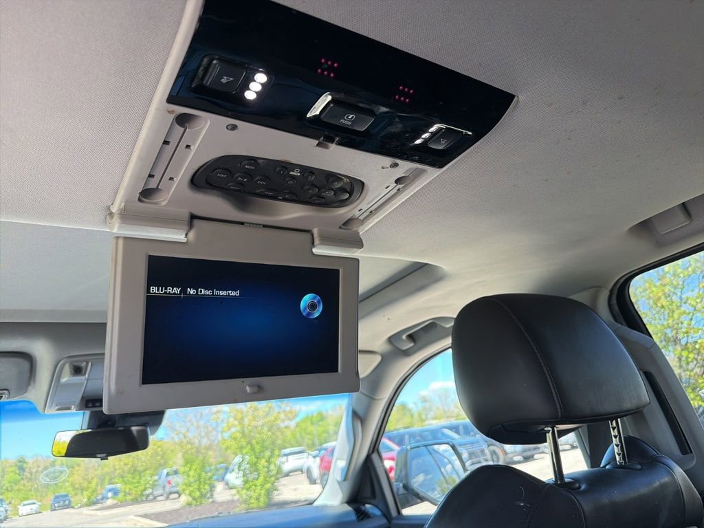 Used 2017 Cadillac Escalade ESV Luxury AWD/4WD image 9