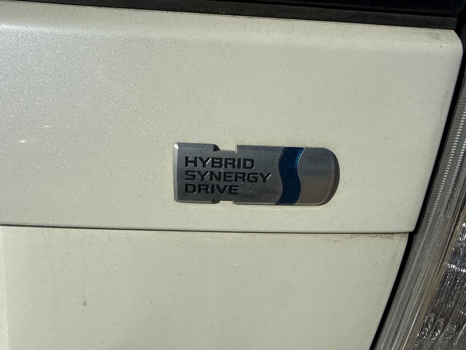Used 2015 Toyota Prius Two FWD image 16