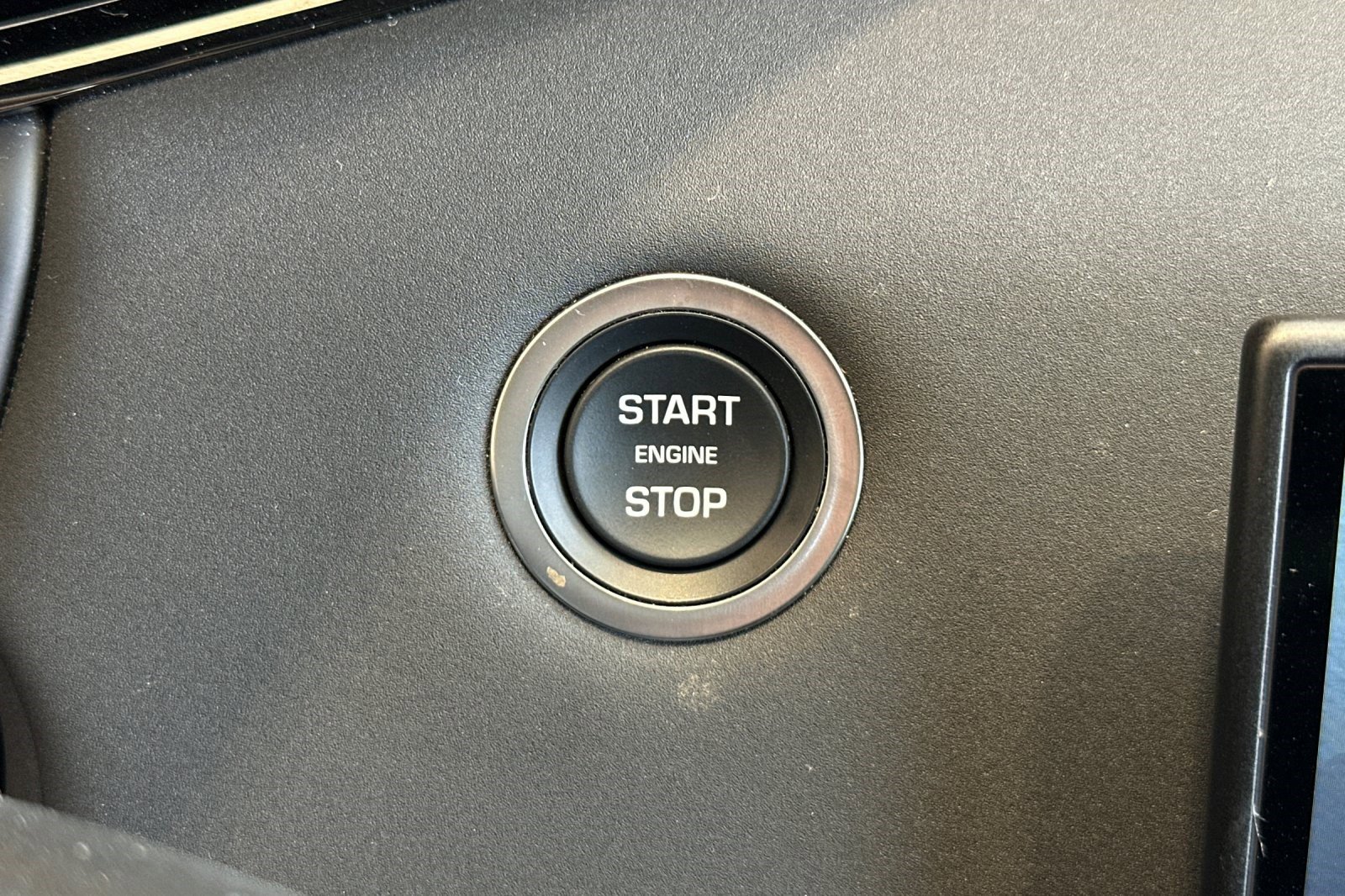 Used 2026 Land Rover Range Rover Evoque S image 32