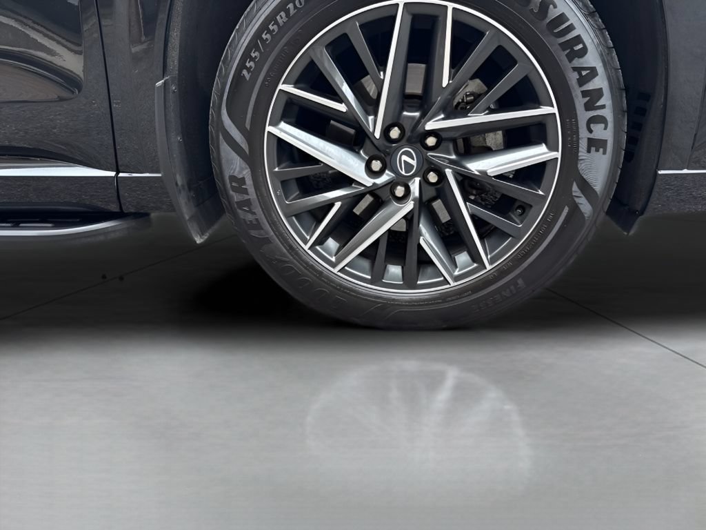 Used 2026 Lexus TX 350 AWD w/ Technology Package image 2