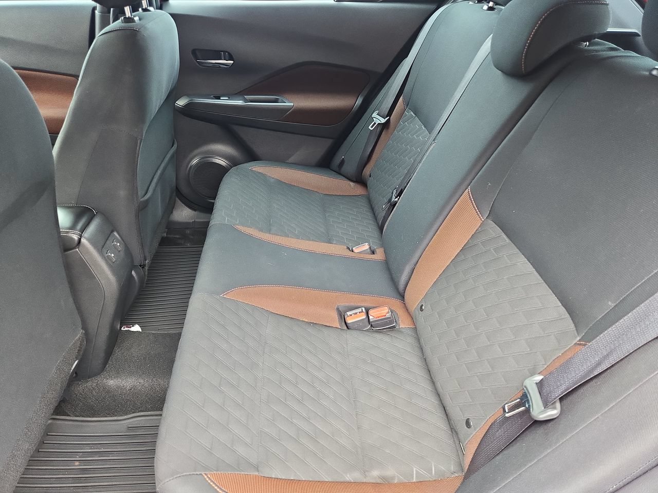 Certified 2024 Nissan Kicks SR FWD image 21