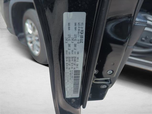 Used 2019 Jeep Cherokee Latitude Plus w/ Comfort/Convenience Group image 25