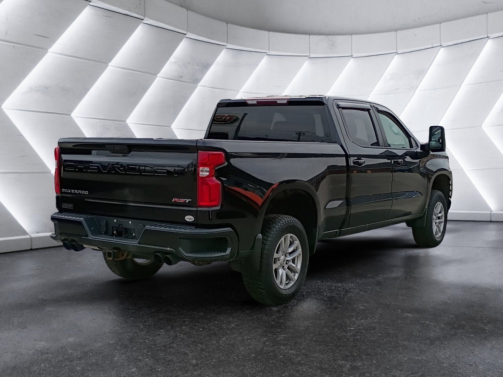 Used 2019 Chevrolet Silverado 1500 RST w/ True North Edition AWD/4WD image 6
