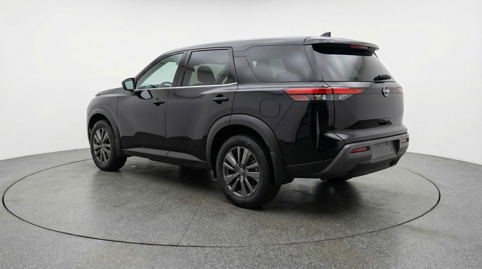 Used 2025 Nissan Pathfinder SV FWD image 6