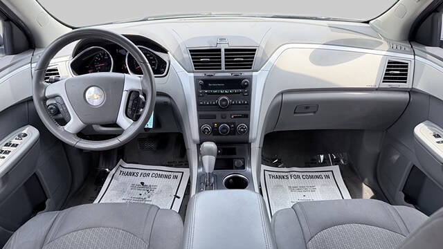 Used 2011 Chevrolet Traverse LS FWD image 18