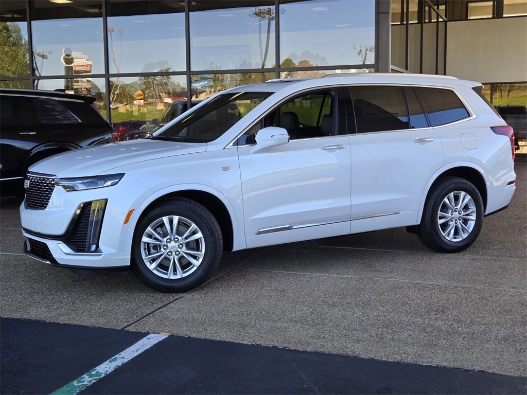 New 2025 Cadillac XT6 Luxury