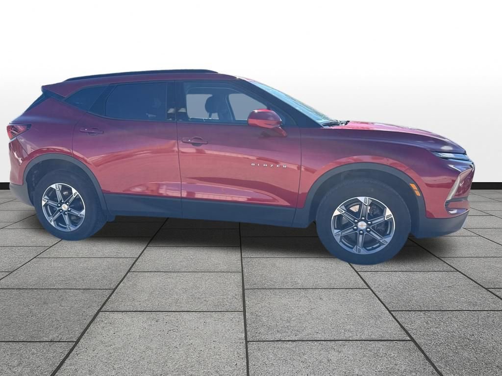 Used 2024 Chevrolet Blazer LT w/ Convenience Package image 4