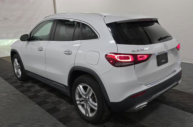 Used 2022 Mercedes-Benz GLA 250 4MATIC w/ Premium Package Lite image 6