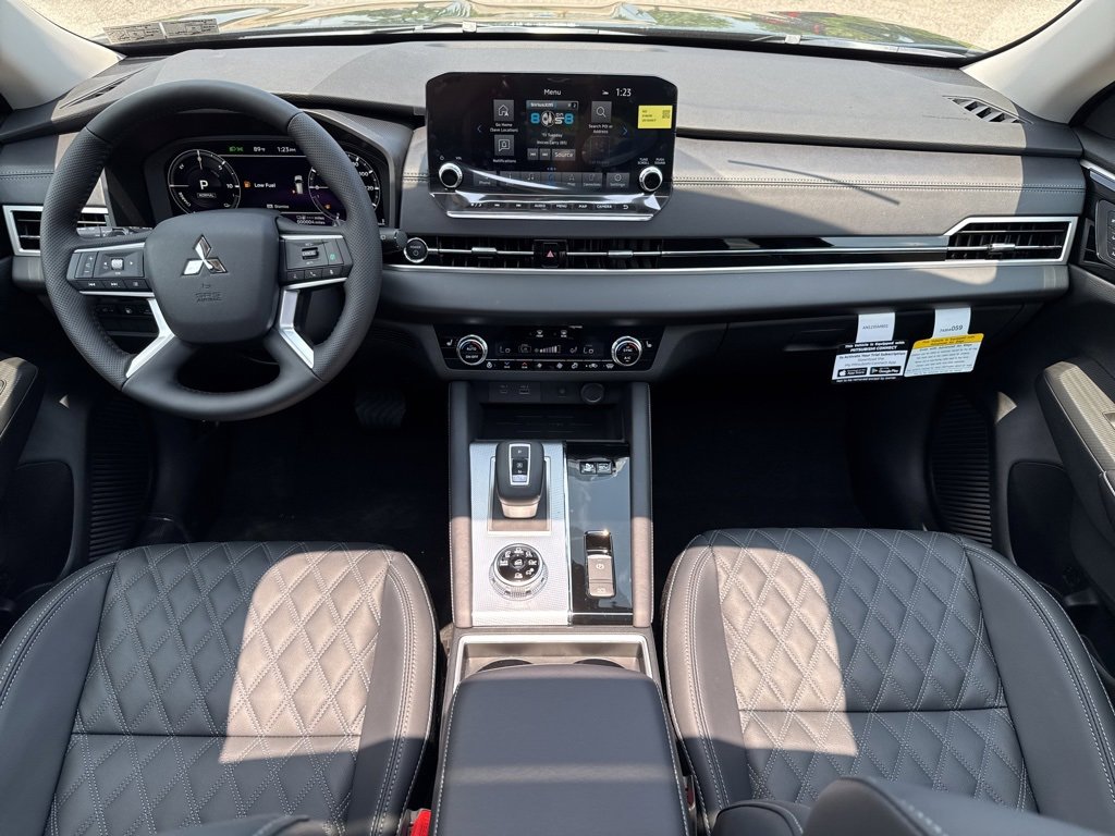 New 2025 Mitsubishi Outlander SEL image 22