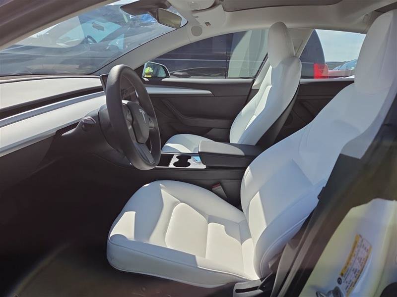 Used 2023 Tesla Model 3 Standard Range RWD image 4